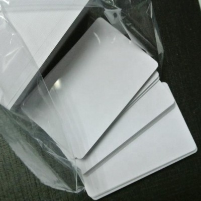 Blank PVC white Cards (250 pieces per pack) (20 pack in one carton)